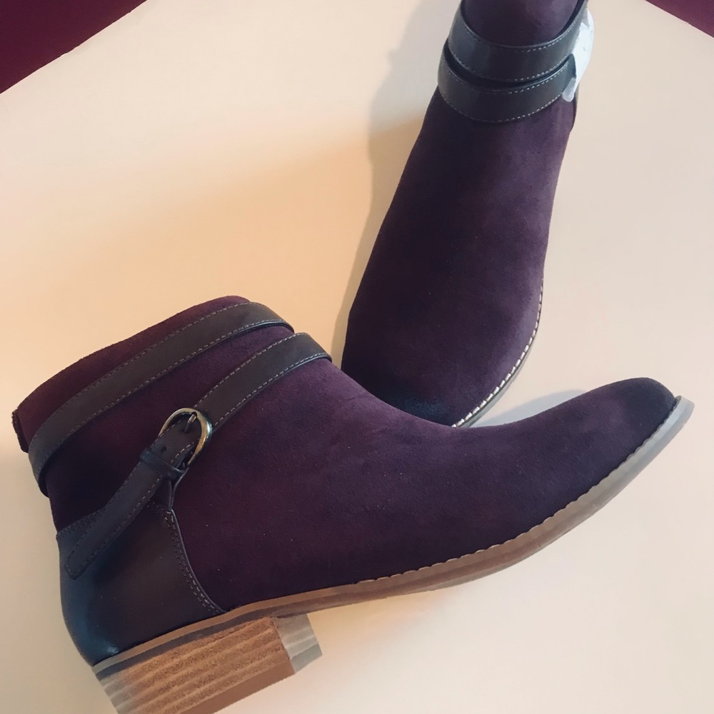 NEW. DV Dolce Vita SIZE 8.5 M Gorgeous Wine/Burgundy Suede and Leather, side zip